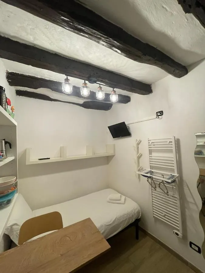 Housmart Torleone 13 Apartment Bologna
